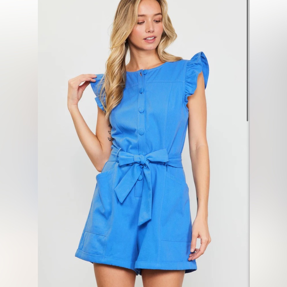 Skies are Blue Ruffle Sleeve Romper Utility Style Button Up Waist Tie Bow Sz S